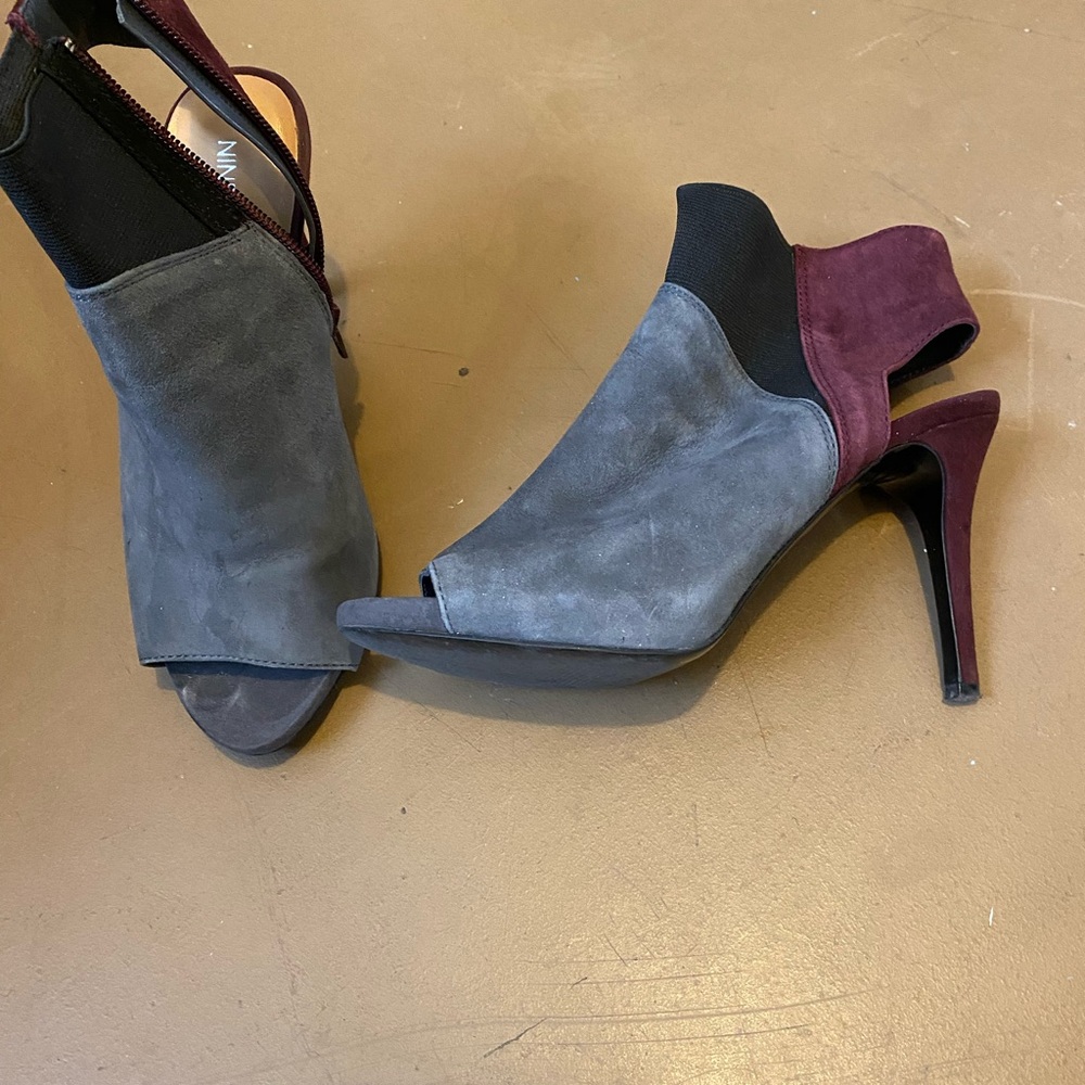 Nine West open toe heeled boot